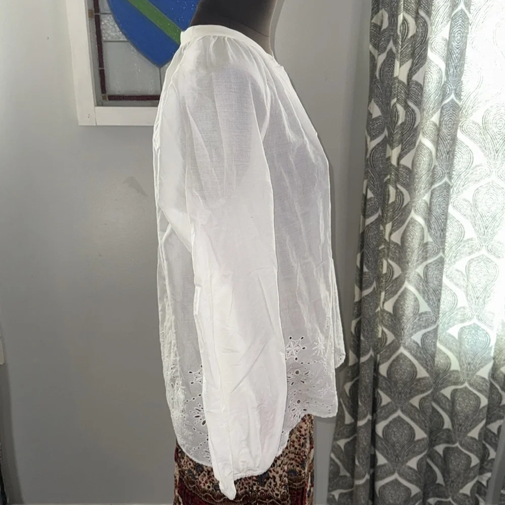 Lilly Pulitzer 100% cotton Eyelet Blouse